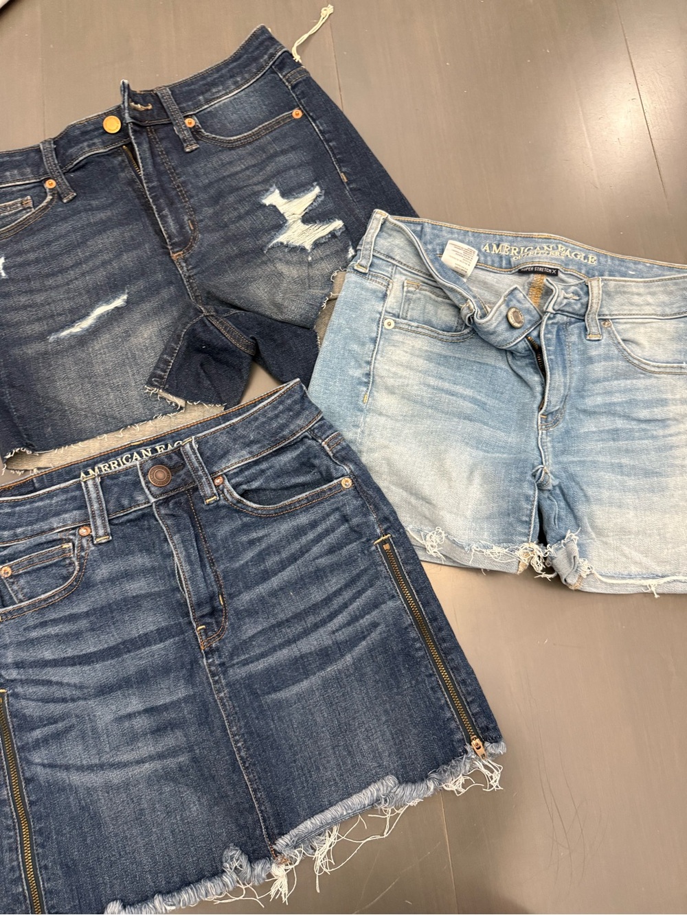 American Eagle Outfitters Dark Blue Denim Jean shorts size 2